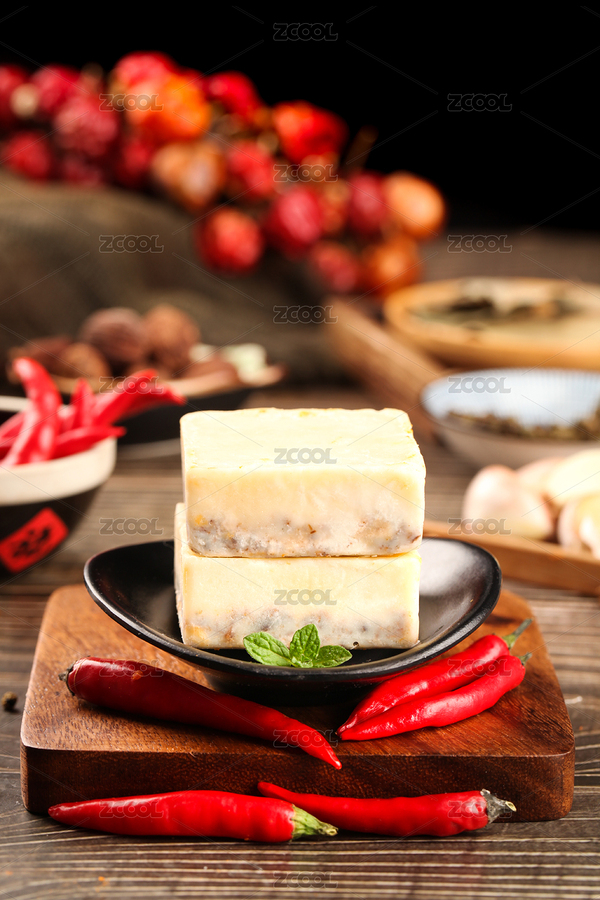 木板上盤子里放著清湯火鍋料（主預(yù)覽-4648831） - 未分類 - 站酷設(shè)計(jì)師PAOPAO攝影工作室原創(chuàng)素材 - 站酷ZCOOL