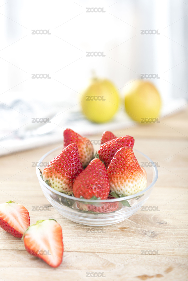 鲜草莓（主预览-1535661） - 未分类 - 站酷设计师野鸦原创素材 - 站酷ZCOOL